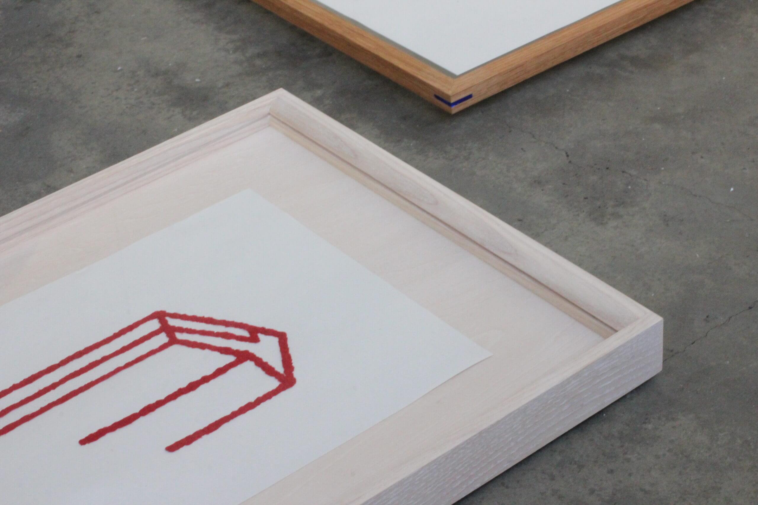 simple wood productによる額の展示販売会「Frame and Drawing」。吉行良平によるドローイングも