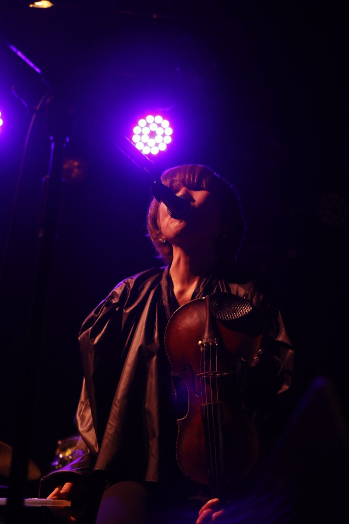PHOTO REPORT|indian no echo sign bine no! New Album “Crush on you” Release Live