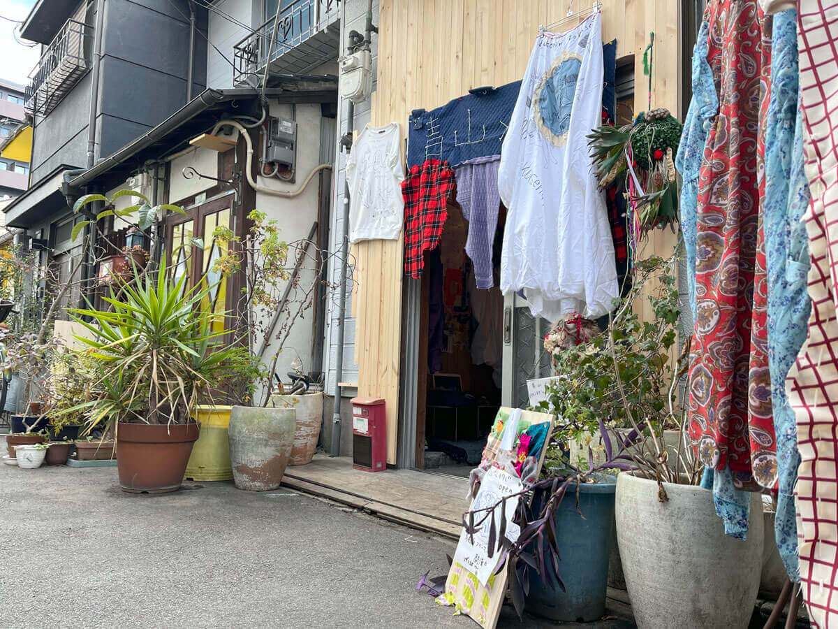 REPORT｜中崎町に青山メリヤスの新拠点がオープン。0円から広がる服の表現