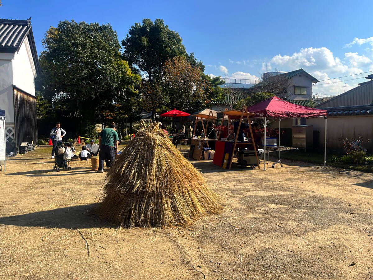 REPORT | つながりが織りなす空間。 熊取町の煉瓦館と・中家住宅で開催された 「オリナスジカン」が伝えたいこと