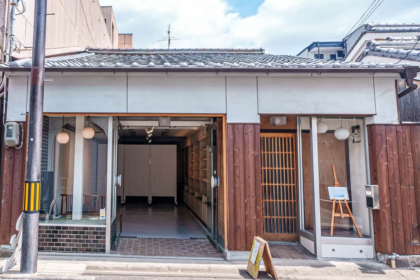 ならまちにアートスペース「sonatine」がオープン。オープン記念コレクション展には大阪拠点の作家の作品も。