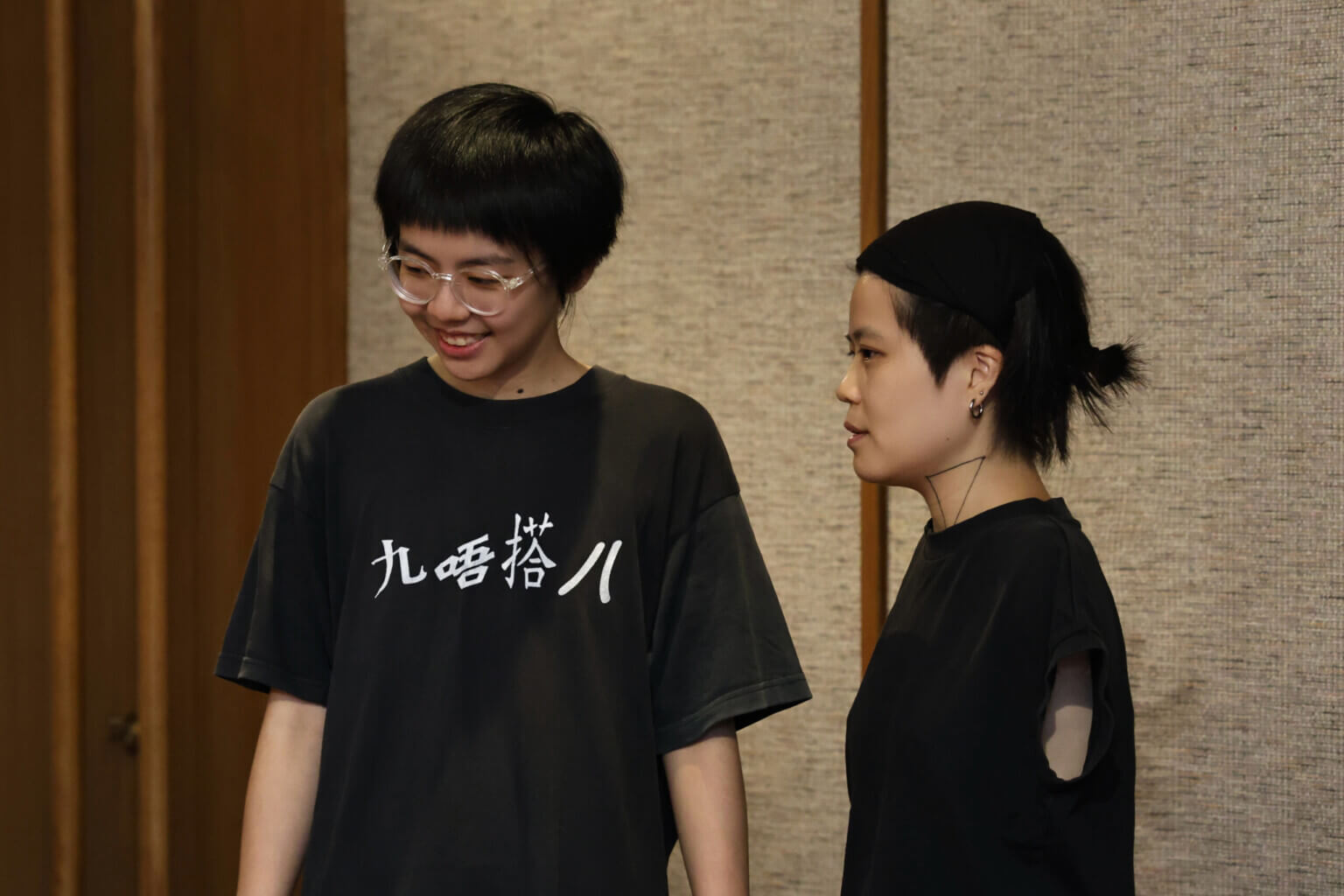 香港のアーティスト・コレクティブ「c.95d8」を招聘し、パフォーマンス・ワークショップを開催。TRA-PLAY vol.3「Same but Different」、LVDB BOOKSにて。