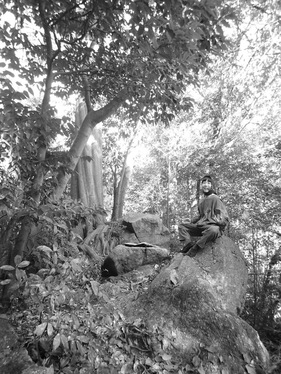 四三館にて、「− 森羅万象を抽象する 2 −」開催。演奏はYoshimiOと七円体ほか。大井戸猩猩と日本図案館による展示も。