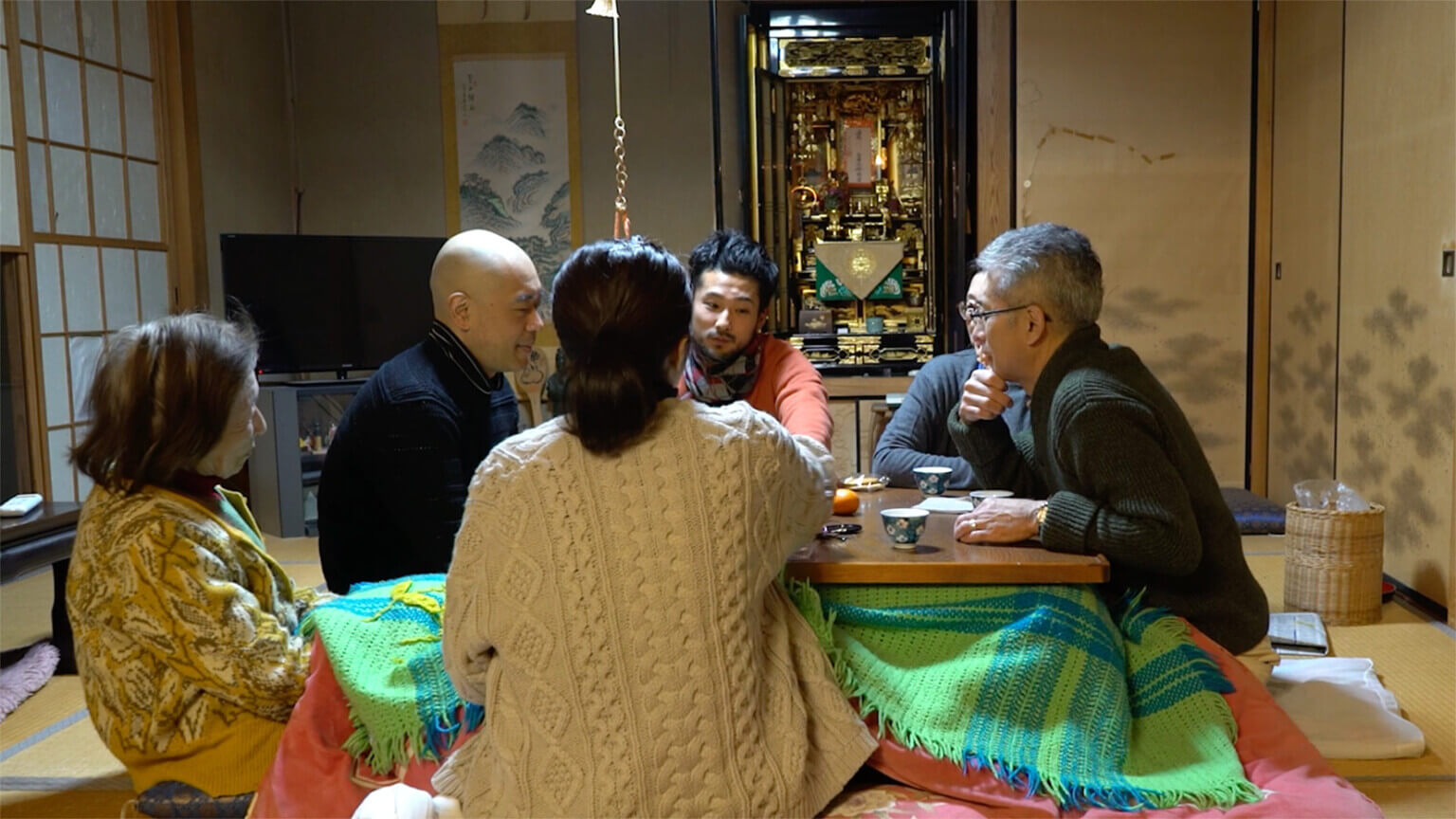 TRA-TRAVEL主催「となりのスクリーン〜 アートディレクターが選ぶ映像オムニバス〜」、シネ・ヌーヴォXにて3月21〜27日に開催。日本各地のアートディレクターが、地域の視点から推薦した5つの映像作品を上映。